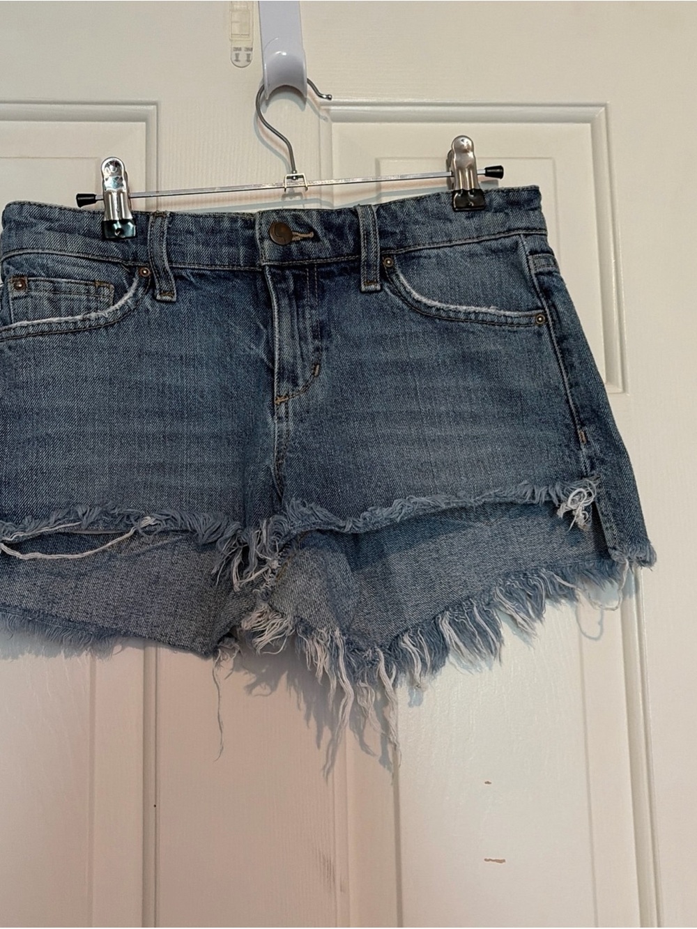 Women’s Joe’s jeans Collector edition cutoff shorts size 26 raw hem